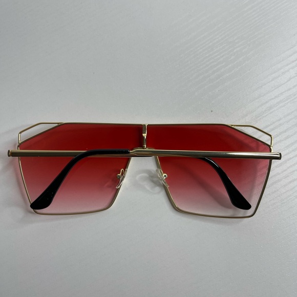 Sunglasses - Picture 6 of 7